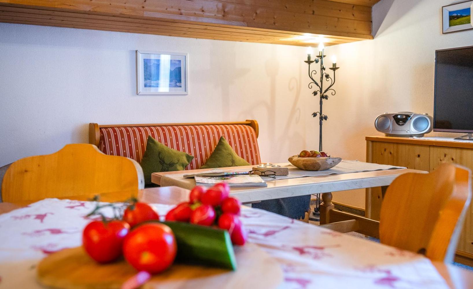 Ferienwohnung Bergfrieden Krün Pokoj fotografie